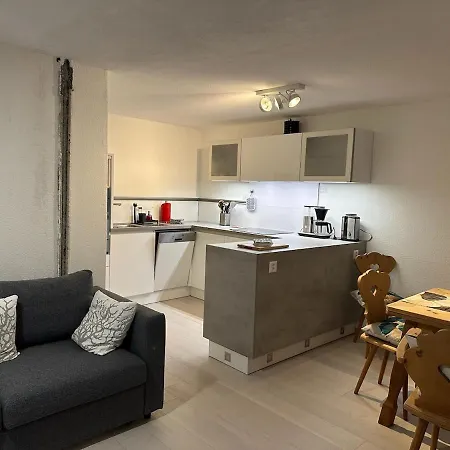 Blick Lischana- Ein Traum Mit Bergpanorama, Sauna, Hottub سكول