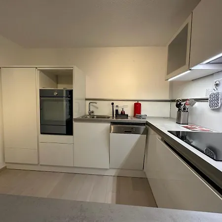 Blick Lischana- Ein Traum Mit Bergpanorama, Sauna, Hottub * سكول