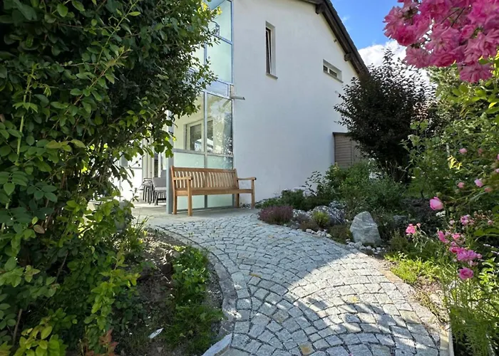 Apartamento Blick Lischana- Ein Traum Mit Bergpanorama, Sauna, Hottub Scuol